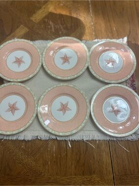 Atlantis pattern (Item/Pattern 9044) by Victoria & Beale.
Set of 6